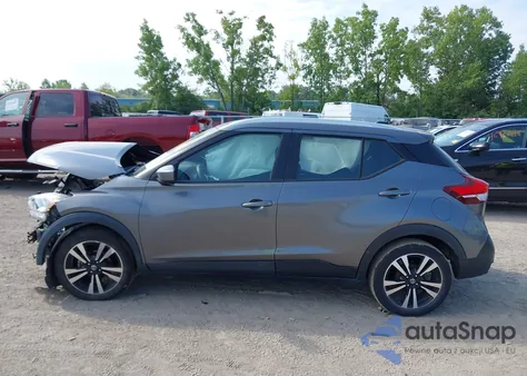 2019 Nissan Kicks Sv z USA, uszkodzony, nr VIN 3N1CP5CU9KL540251
